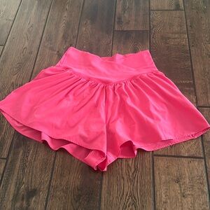 Offline by Aerie Real Me crossover flowy short. Size M color bright pink